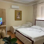 Aron's House * Krujë