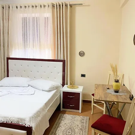 Aron's House * Κρούγια