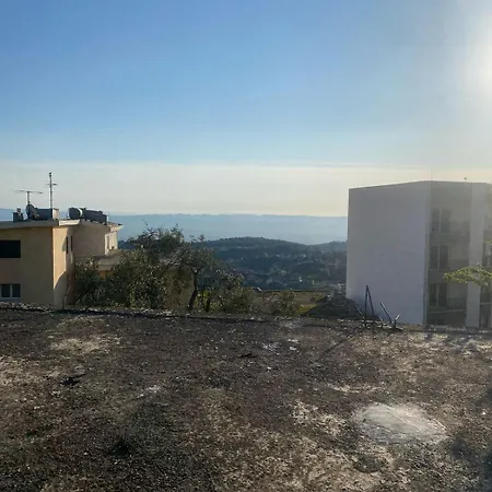 Διαμέρισμα Aron's House *