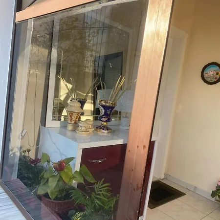 Διαμέρισμα Aron's House Κρούγια