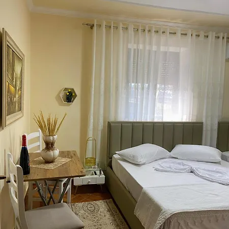 Aron's House Apartmán Krujë