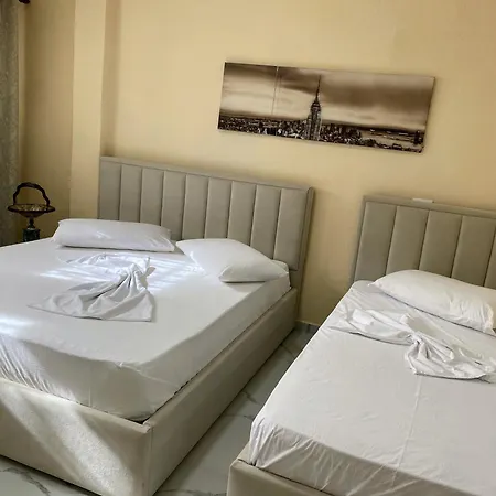 Aron's House * Kruja
