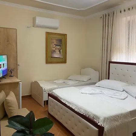 Aron's House * Krujë