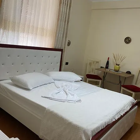 Aron's House Apartmán