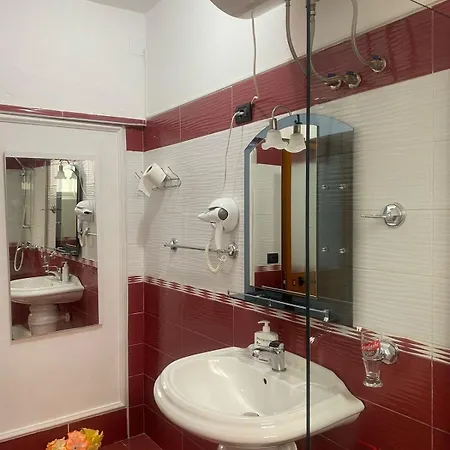 Aron's House Apartment *