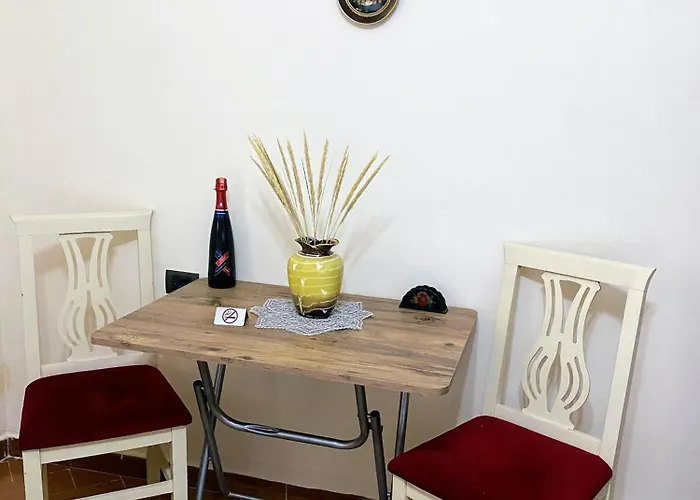 Aron's House * Krujë